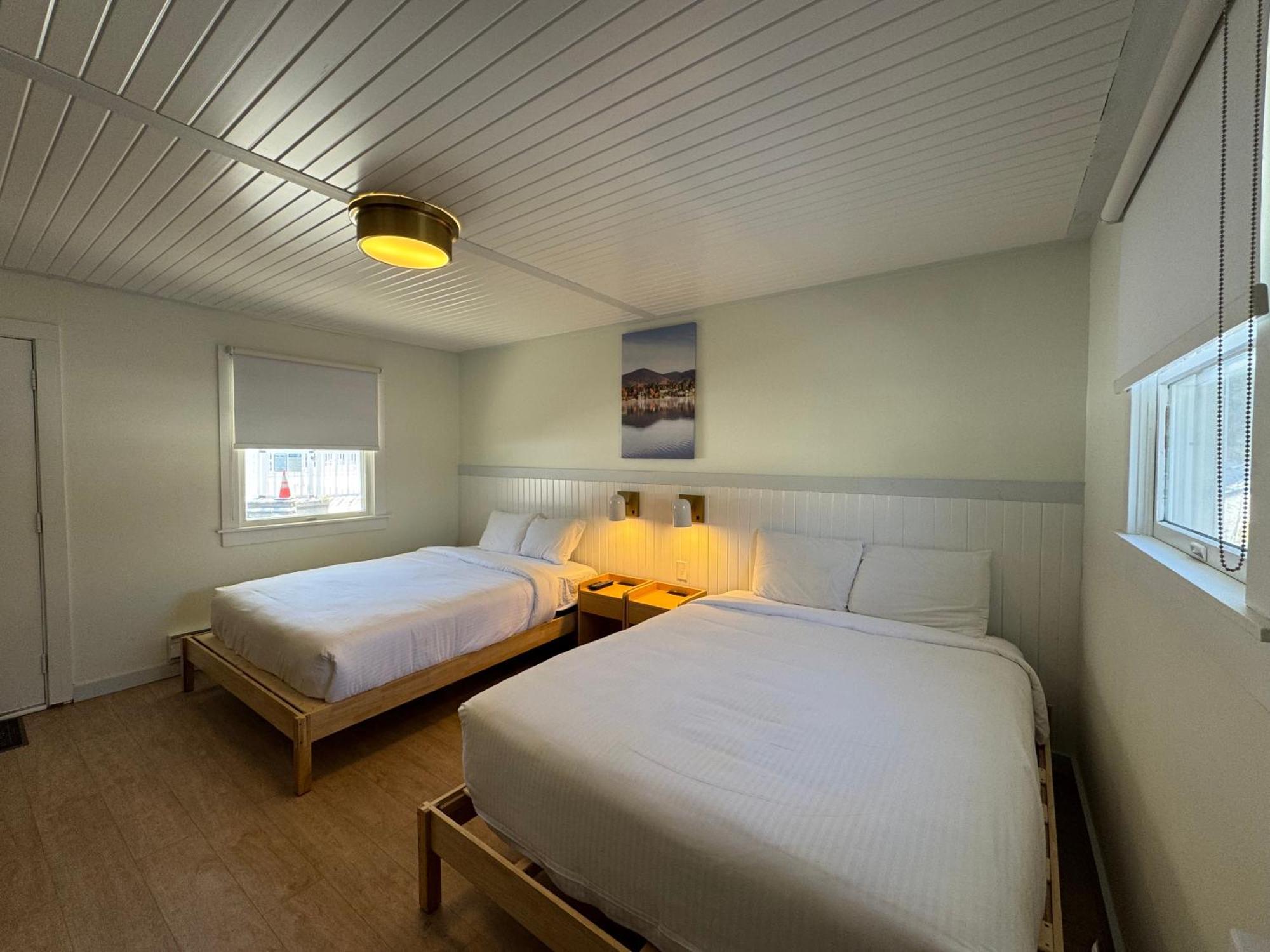 Maple Leaf Inn Лейк Плесид Екстериор снимка