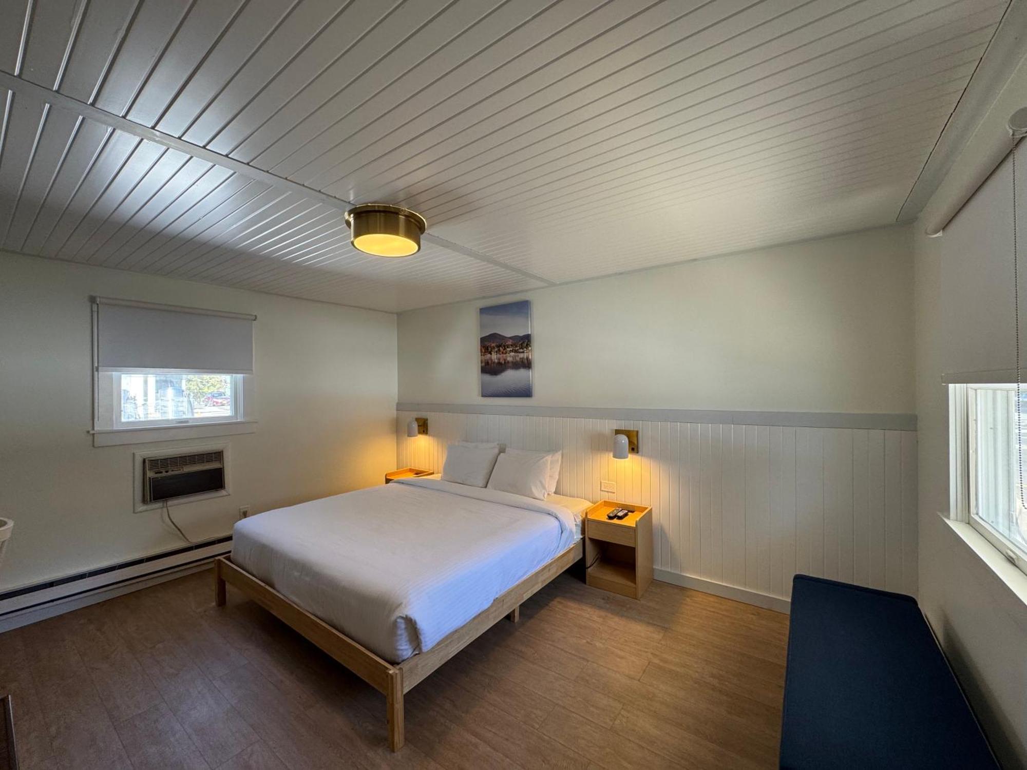 Maple Leaf Inn Лейк Плесид Екстериор снимка
