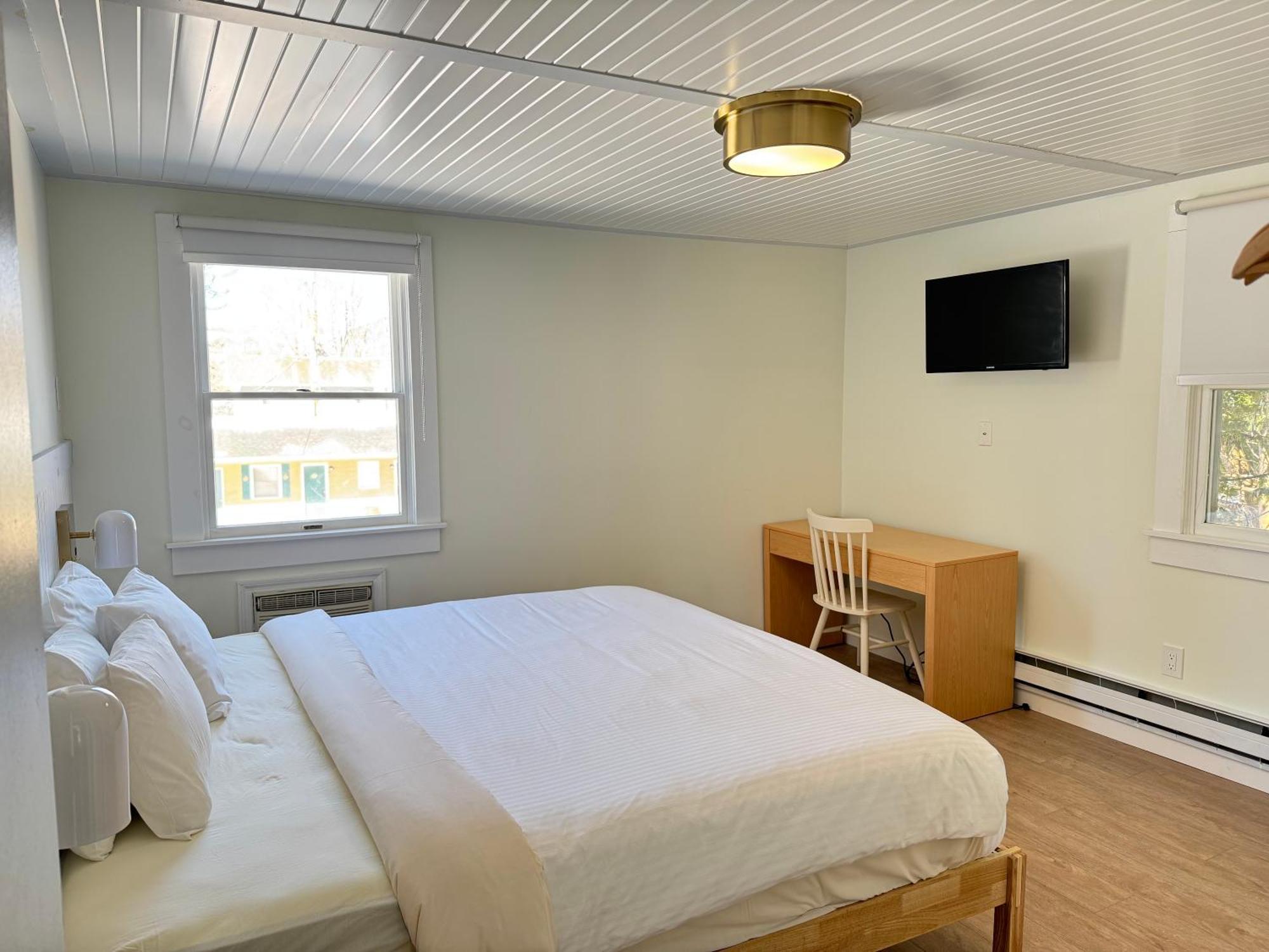 Maple Leaf Inn Лейк Плесид Екстериор снимка